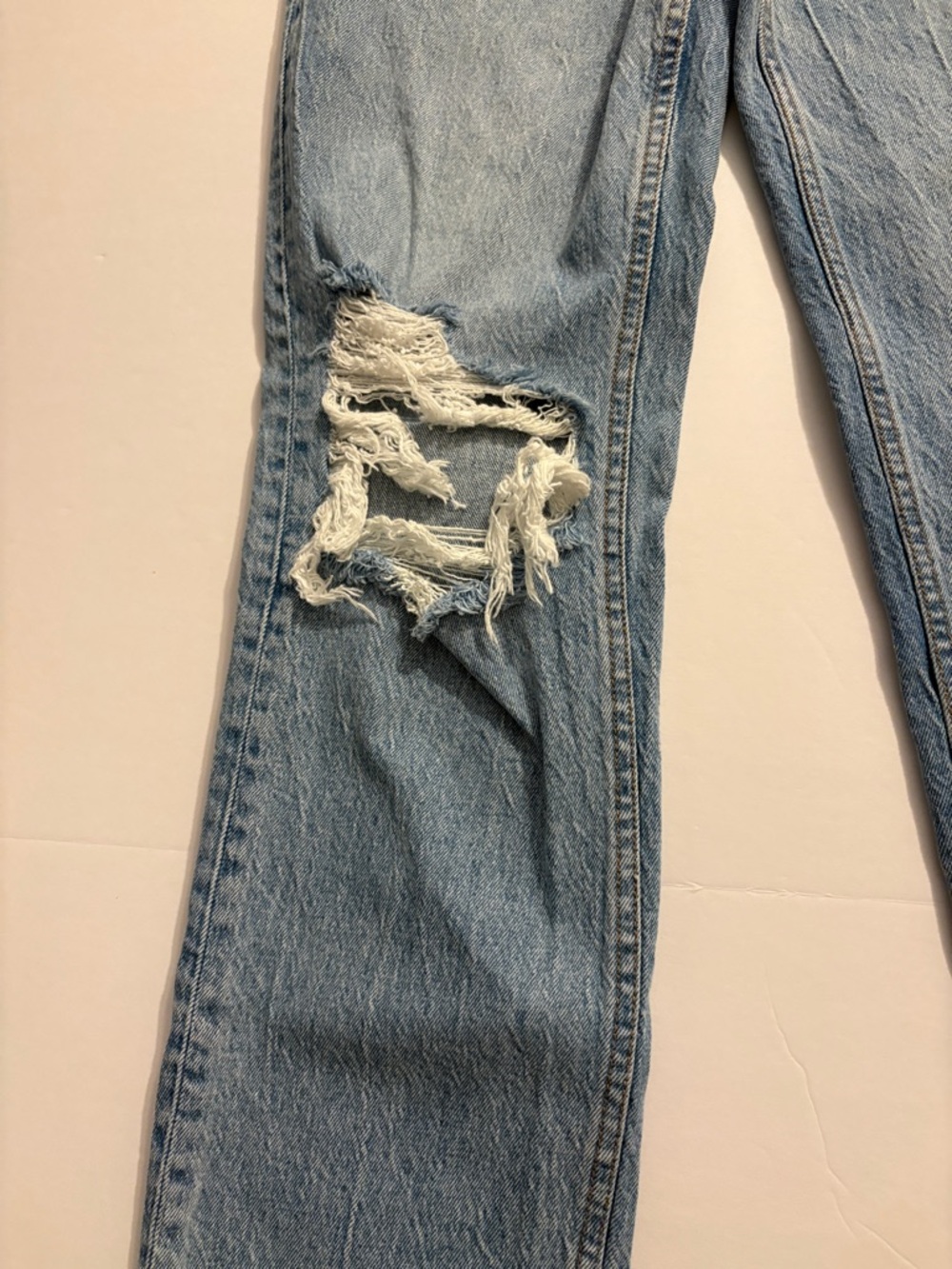 Abercrombie & Fitch Light Blue High-Rise Jeans - Picture 7 of 9
